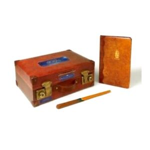 Fantastic Beasts: The Magizoologist's Discovery Case (Harry Potter) [New Book]